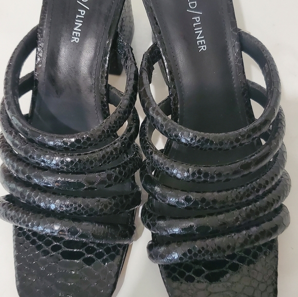 Shoes - Picture 3 of 4